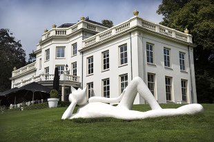 Lazy King van Alain Sechas